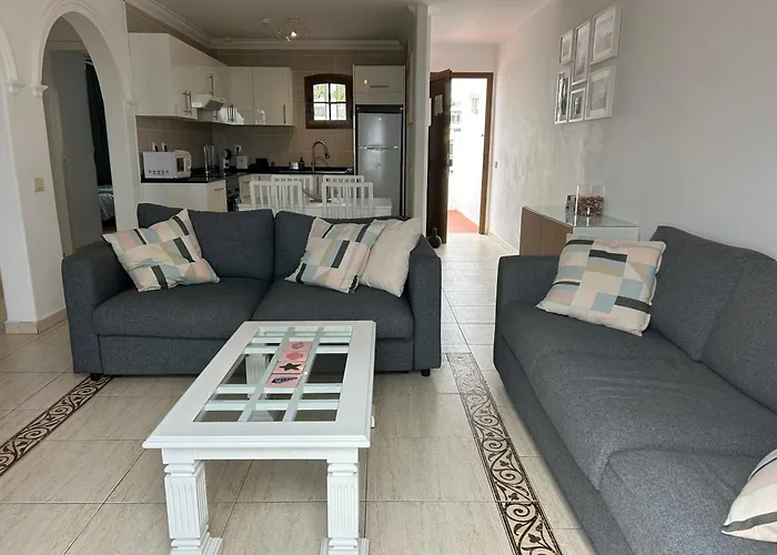 2 Bedroom 2 Bathroom Apartment